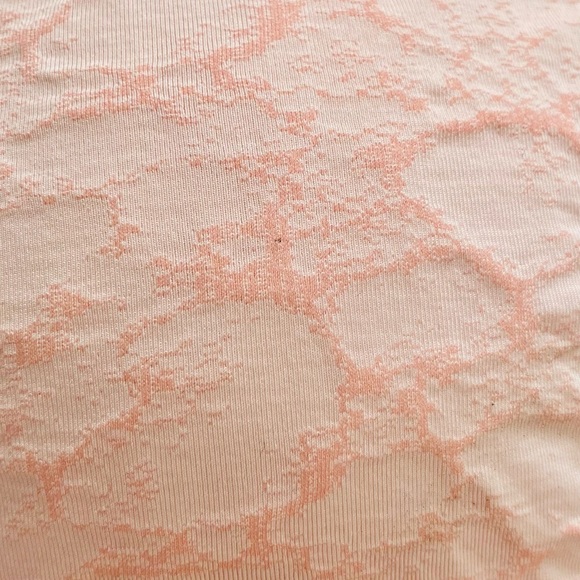 NWT: UNDER ARMOUR | Pink Padded Support Bras Size Medium - Picture 7 of 9